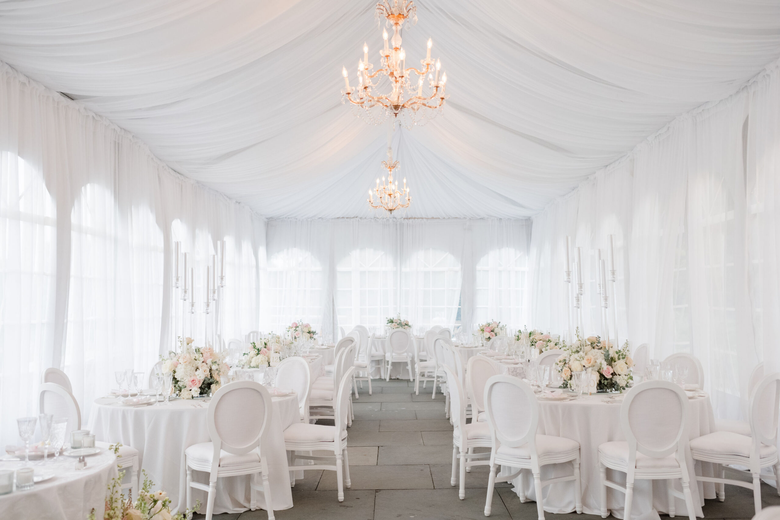 Cairnwood Estate tented wedding reception